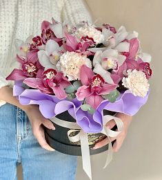 Букет в коробке "Камбрия"