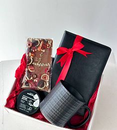 Подарочный бокс "Power" кружка, блокнот, шоколад и крем