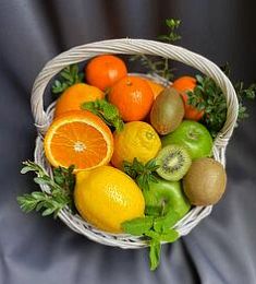 Подарочная корзина №3 с тропическими фруктами